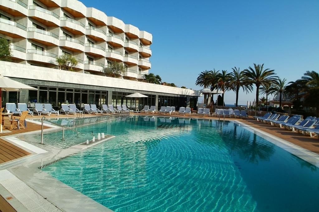 Hotel Serrano Palace Cala Ratjada  Exterior photo
