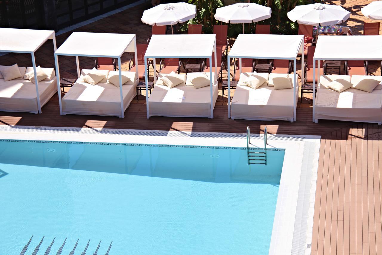 Hotel Serrano Palace Cala Ratjada  Exterior photo